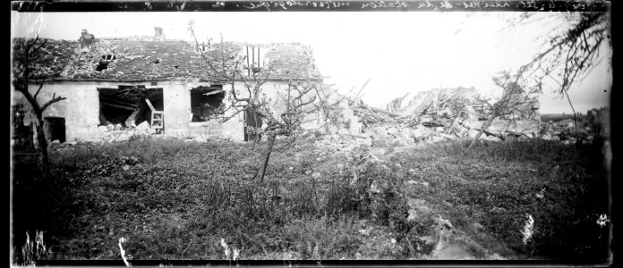 Berzy le Sec. ruines de la station météo. - Fonds Berthelé - 49Fi1103