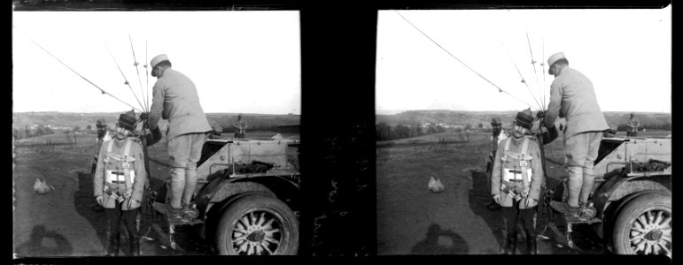 Berzy. 1-11-17. R. Berthelé en ballon captif. Départ - Fonds Berthelé - 49Fi467
