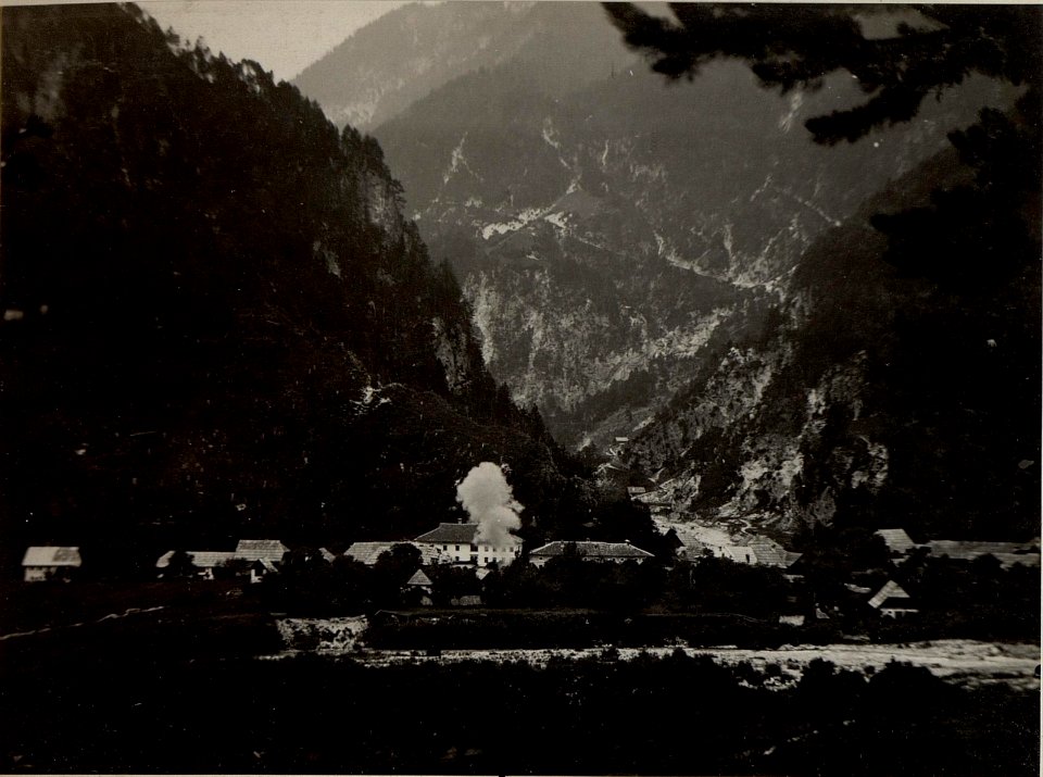 Beschiessung von MALBORGETH. Aufgenommen am 14.Juli 1916. (BildID 15477975)
