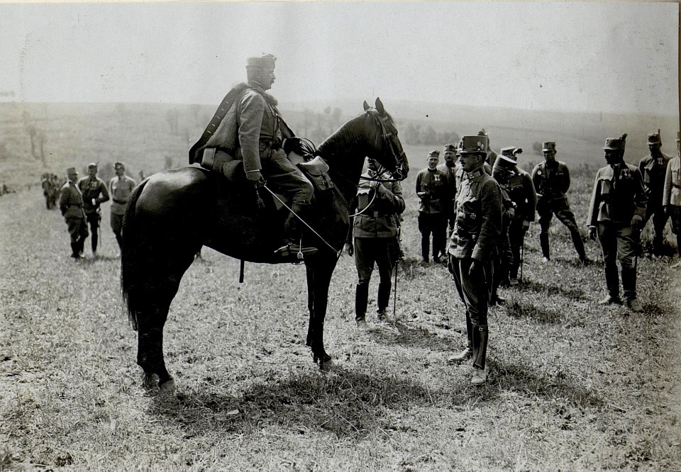 Besichtigung der Divisionskavallerie der 15 Infanteriedivision am 24.8.1916 (BildID 15549943)