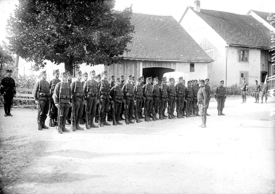 Besammlungsübung eines Zugs Infanterie - CH-BAR - 3237342