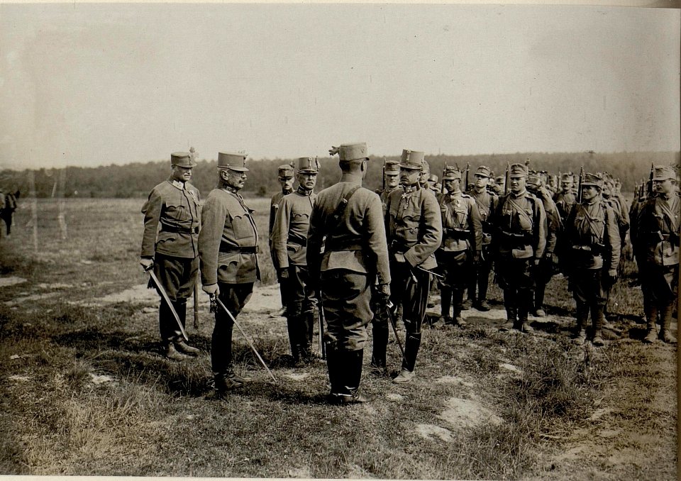 Besichtigung des Feldjäger Bataillons 13 am 4.9.1916 (BildID 15550125)