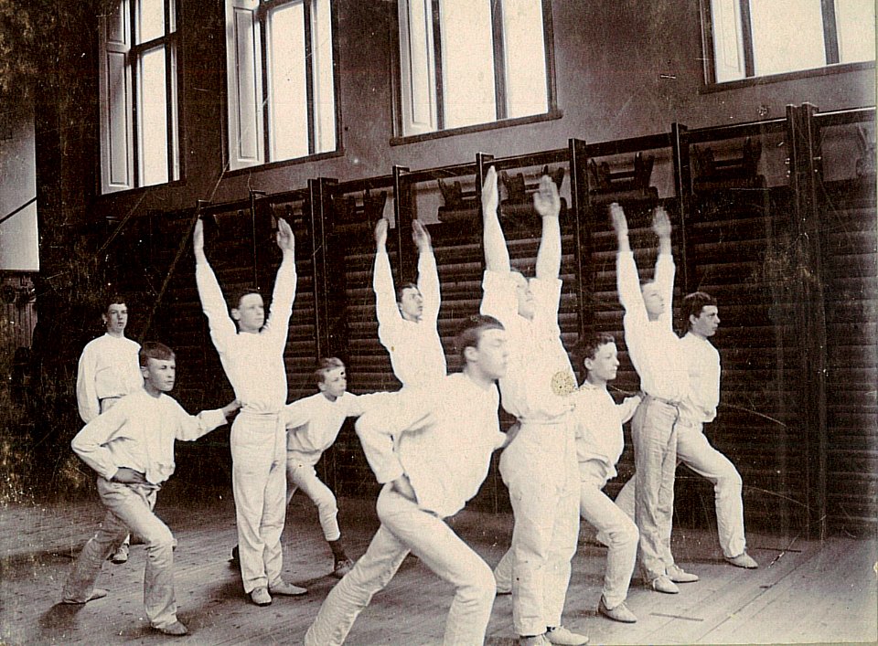 Beskowska skolan Stockholm linggymnastik ca 1890 gih0150