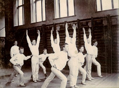 Beskowska skolan Stockholm linggymnastik ca 1890 gih0150