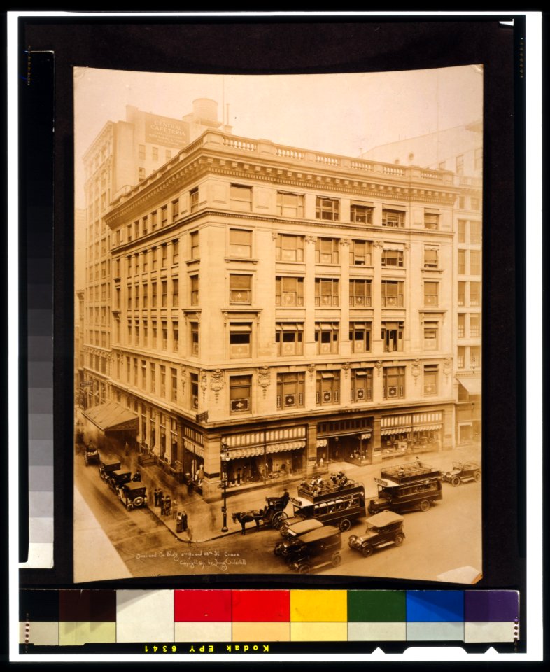 Best and Co. Bldg., 5th Av. and 35th St. LCCN00650100