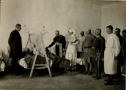 Besuch des Apostolischen Feldvikars Bjelik (BildID 15526869)