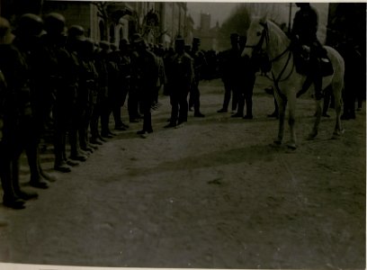 Besuch Kaiser Karl in Trient. (bei I.R.47.) (BildID 15515077)