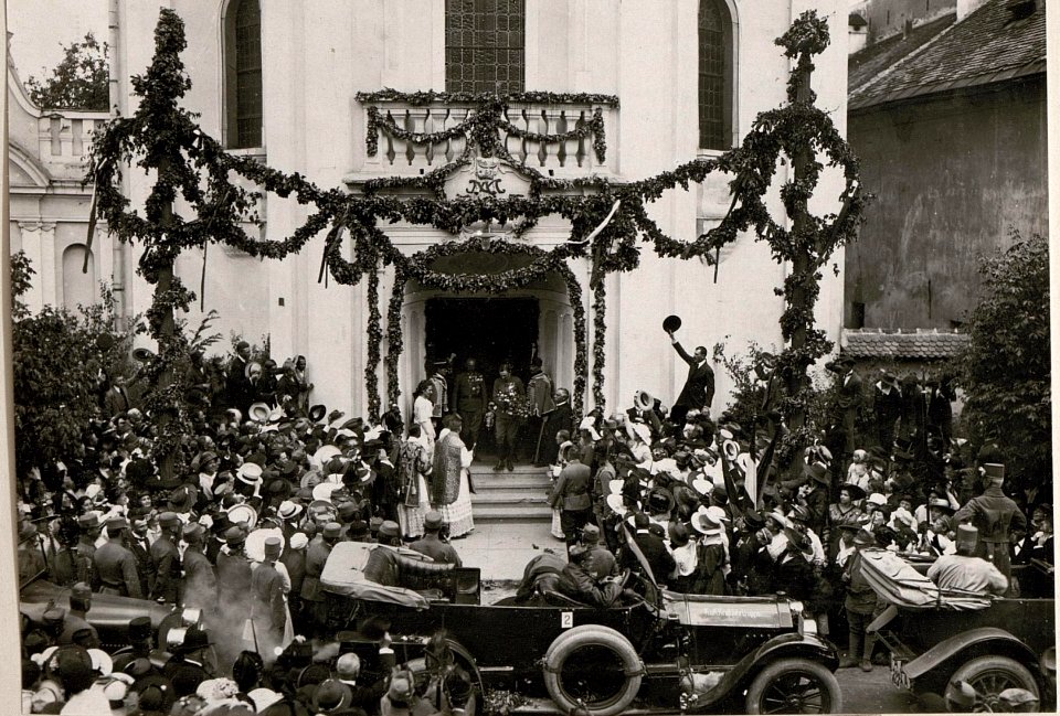 Besuch S.M.Kaiser Karl in Bistritz (BildID 15718923)
