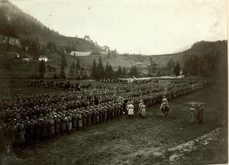 Besuch Sr.k.u.k.Hoheit Erzh.Feldmarschall FRIEDRICH. Besichtigung des Infanterie Bataillons 2-57 in Tarvis. (BildID 15461399)
