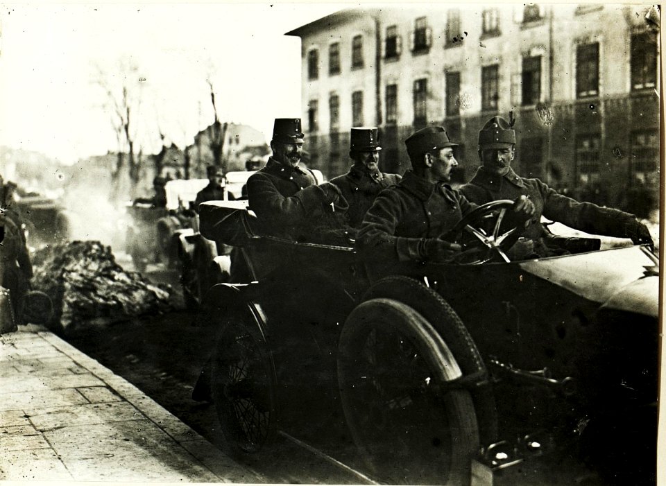 Besuch Sr.kaisrl.Hoheit Erzh.Eugen in Villach. (12-3.1917.) (BildID 15499175)