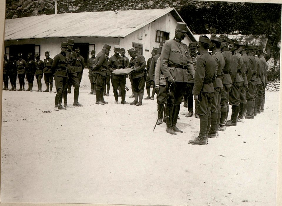 Besuch Sr.Kaiserl.Hoheit Erzh.Eugen in Soca. (31-7.1917.) (BildID 15801564)