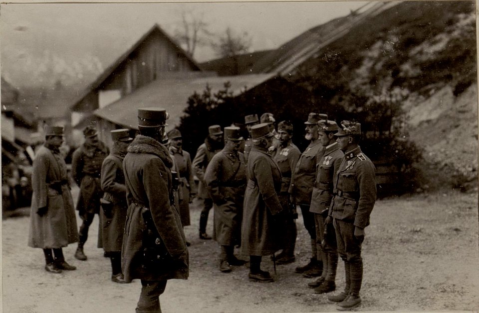 Besuch Sr.k.k.Hoheit in Tarvis. Vorstellen der Alp.Komp. (BildID 15482881)