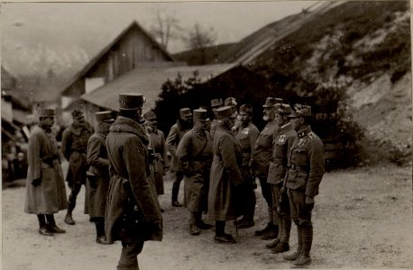 Besuch Sr.k.k.Hoheit in Tarvis. Vorstellen der Alp.Komp. (BildID 15482881)