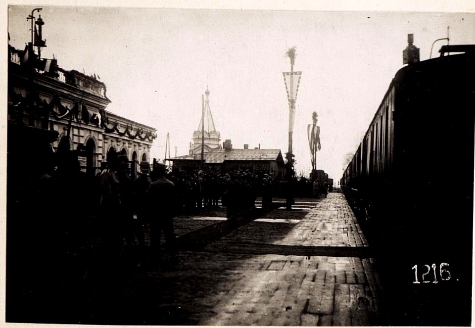 Besuch Sr.M.Kaiser Karl in Wladimir-Wolynskij. (26-II.1918.) (BildID 15711638)