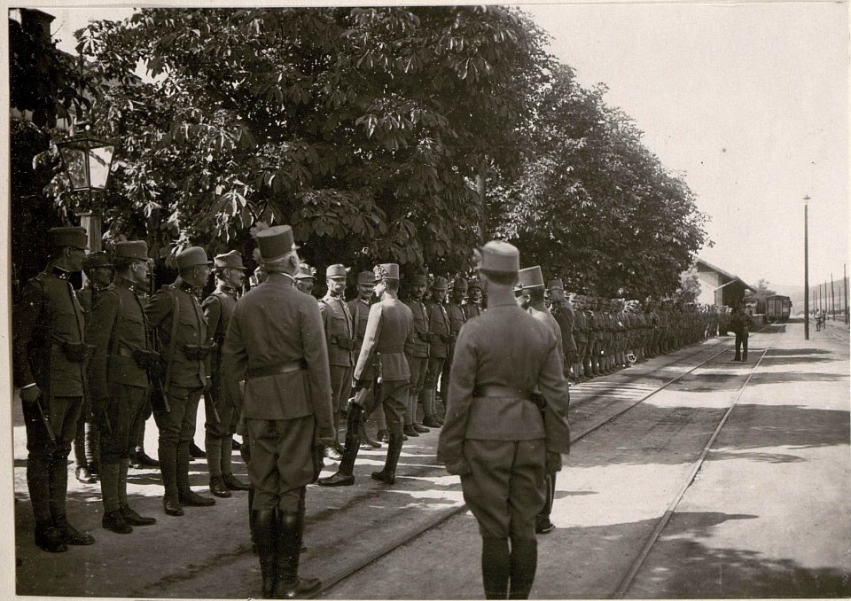 Besuch S.M.Kaiser Karl in Bistritz (BildID 15718881)