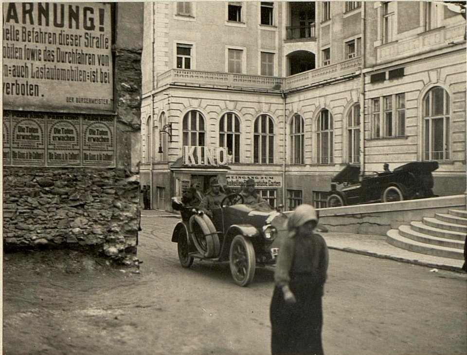 Besuch Sr. Exzellenz Generaloberst Kövess von Kövessháza in Villach. (BildID 15470286)