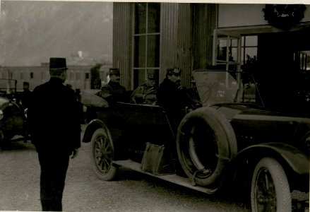 Besuch Sr.Majestät Kaiser Karl in Trient, Empfang. (BildID 15514831)
