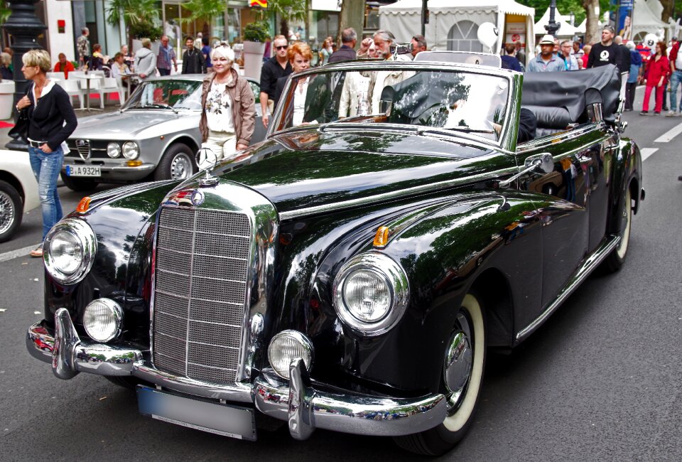 Classic cabriolet vehicle
