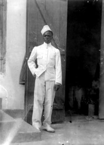 Betjänt hos Richmanns. Datum, 1906. Ort, Majunga, Madagaskar. Majunga - SMVK - 021829 photo