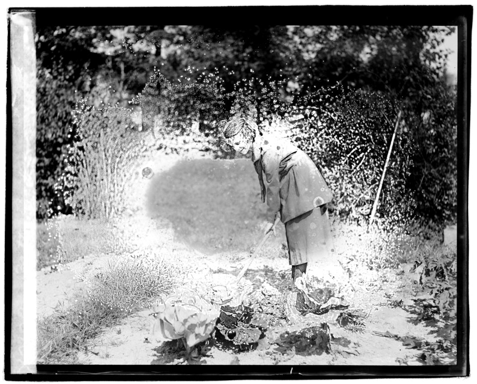 Betty Baker LCCN2016828964