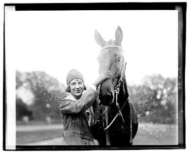 Betty Baker LCCN2016829019