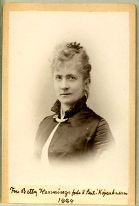 Betty Hennings, porträtt - SMV - H3 225