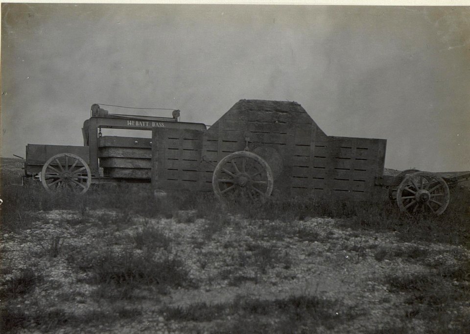 Bettung eines schweren Geschützes. (Ronchi, Mitte Mai 1918.) (BildID 15664957)
