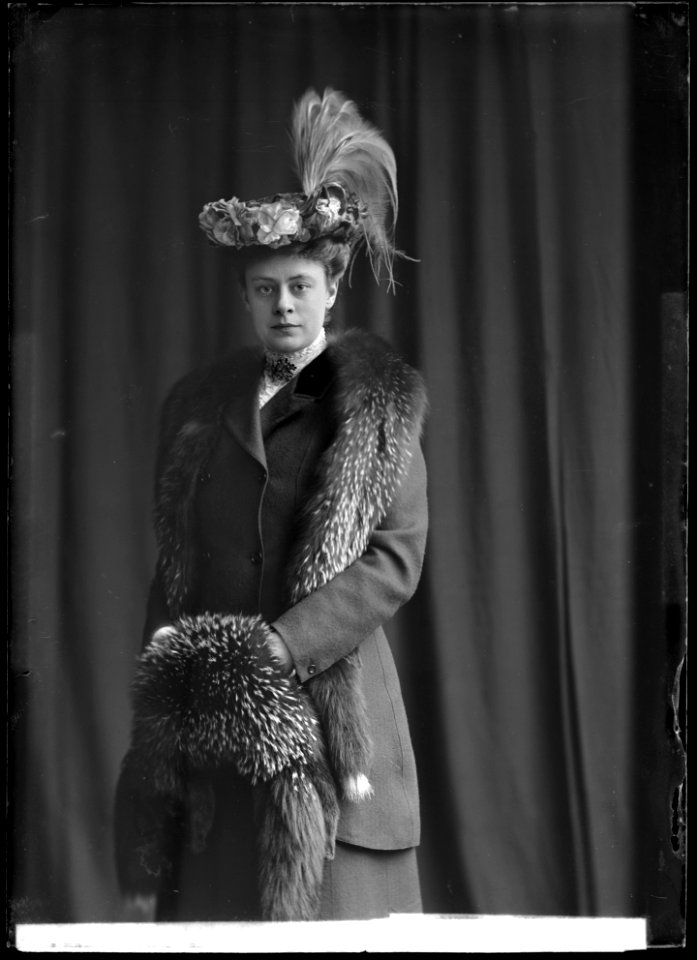 Betty Nansen, actor, portrait 1907 - SMV - GN001