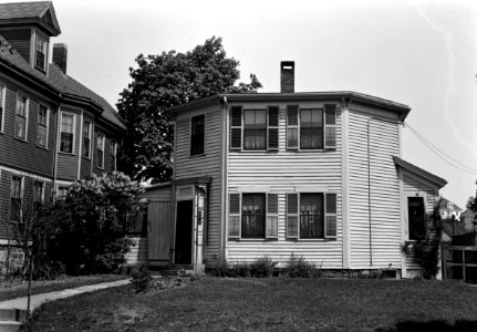 Bevis Tucker House-076750pv