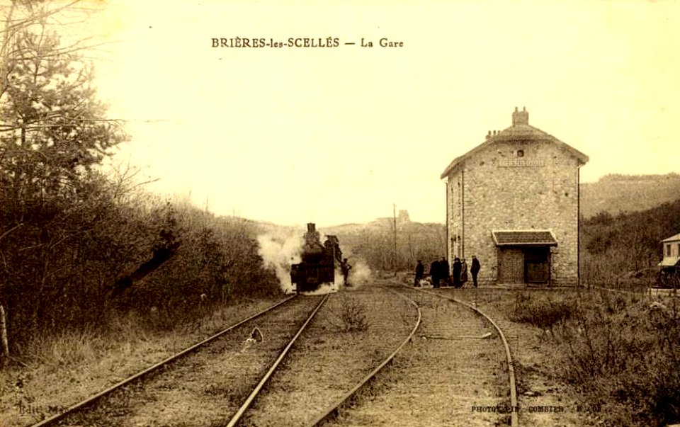 Brières-les-Scellés (91), la gare CGB