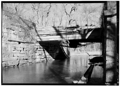 Broad Trunk run Aqueduct looking from Towpath Side from LOC