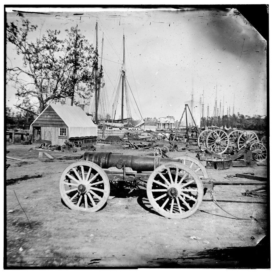 Broadway Landing, Appomattox River, Virginia. Park of artillery LOC cwpb.00694