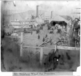 Broadway Wharf, San Francisco LCCN2002722018