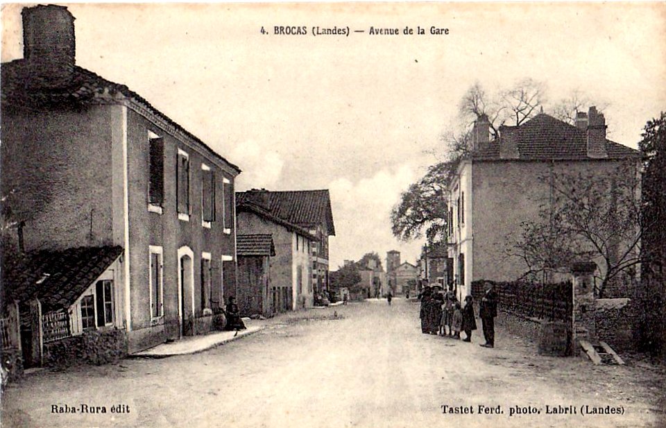Brocas (Landes) - avenue de la gare 4