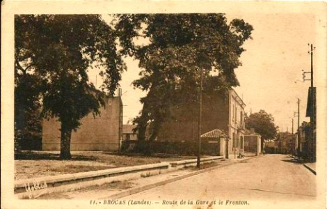 Brocas (Landes) - avenue de la gare 3