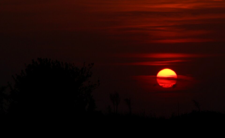 Sun red in the evening
