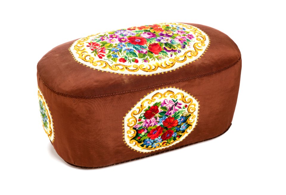Broderad puff, 1873 - Hallwylska museet - 108477