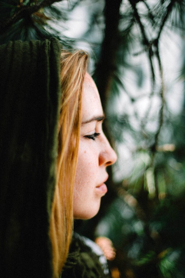 Face nature green