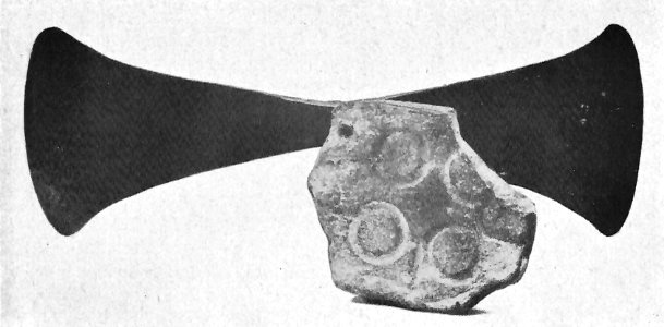 Bronzebarren aus Nienburg (27 cm lang) und Gußformenrest aus Cochstedt