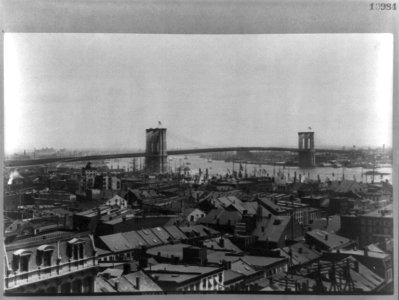 Brooklyn Bridge, distant view LCCN2002714717 photo