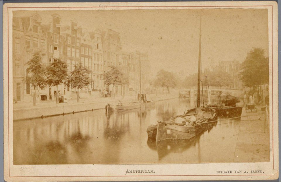 Brouwersgracht gezien van de Prinsengracht naar de Keizersgracht