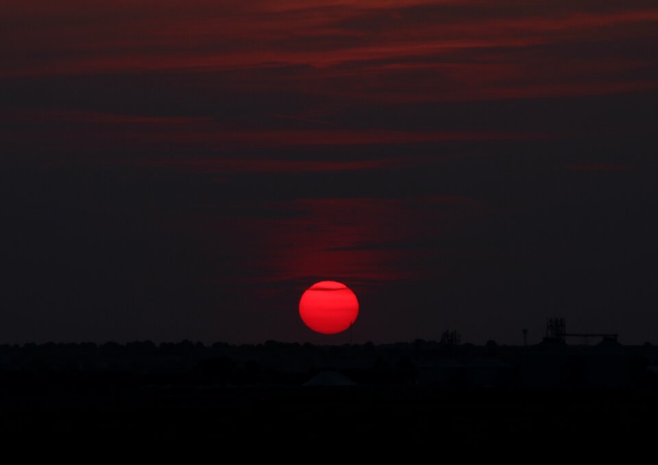 Sun red in the evening