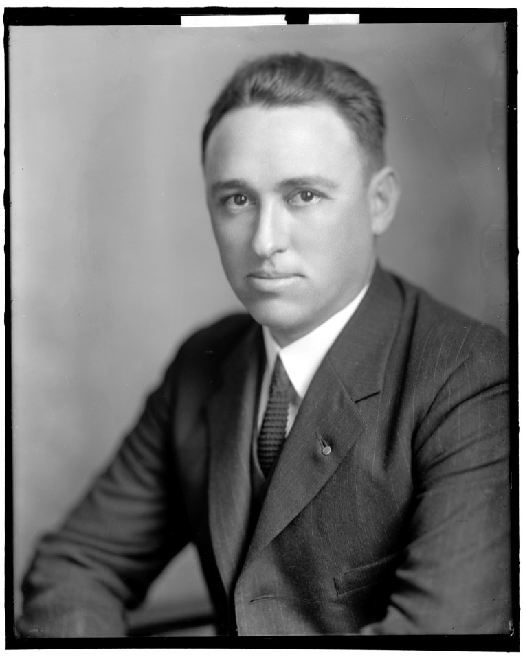 BROWNING, GORDON. HONORABLE LCCN2016861945