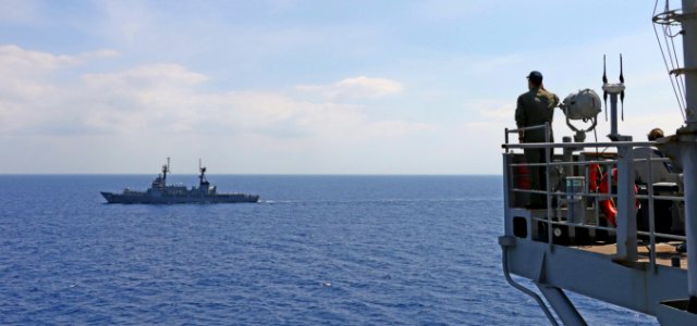 BRP Ramon Alcaraz and the USS Blue Ridge - March 2019 001
