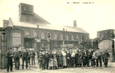 Bruay-la-Buissière - Fosse n° 3 - 3 bis - 3 ter des mines de Bruay (B)