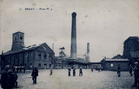 Bruay-la-Buissière - Fosse n° 4 - 4 bis - 4 ter des mines de Bruay (A)