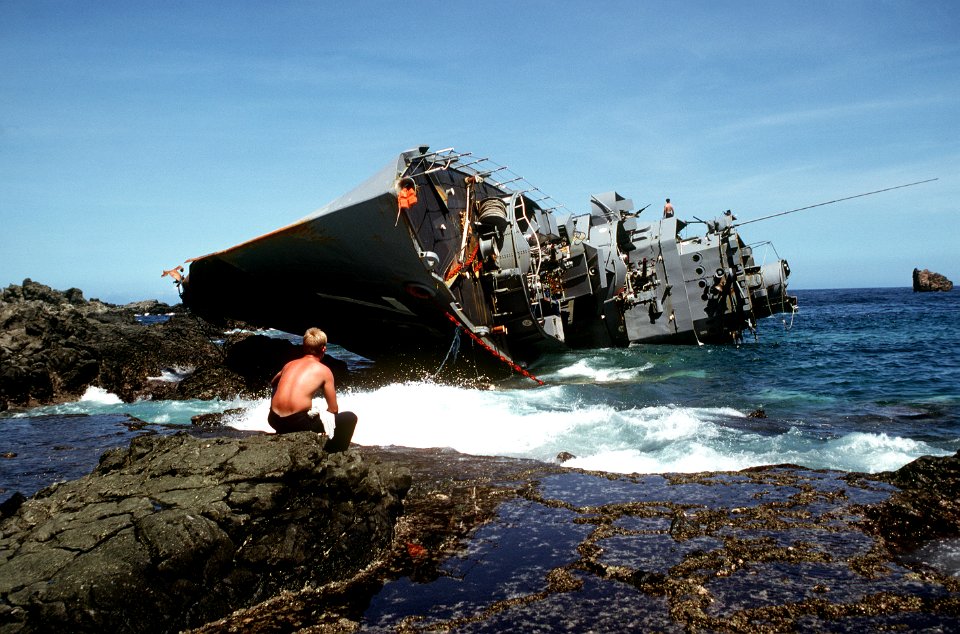 BRP Datu Kalantiaw (PS-76) capsized on Cayalan Island, Philippines, 22 September 1981 (6371751)