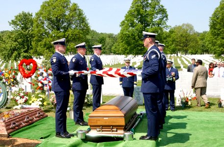 BRUCKENTHAL FUNERAL (17640843232)
