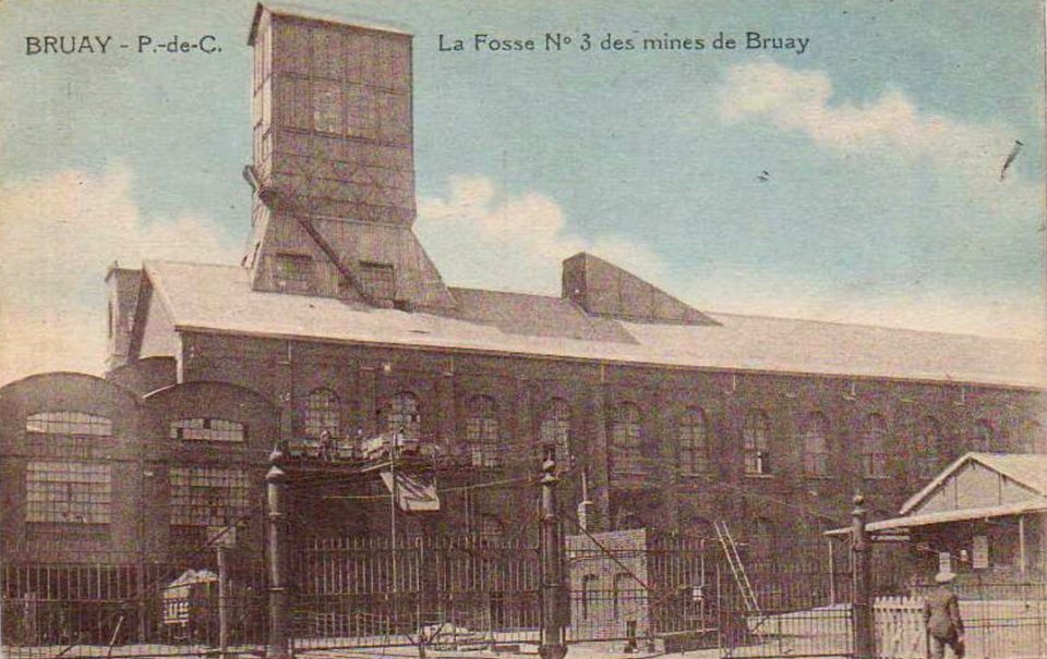 Bruay-la-Buissière - Fosse n° 3 - 3 bis - 3 ter des mines de Bruay (I)