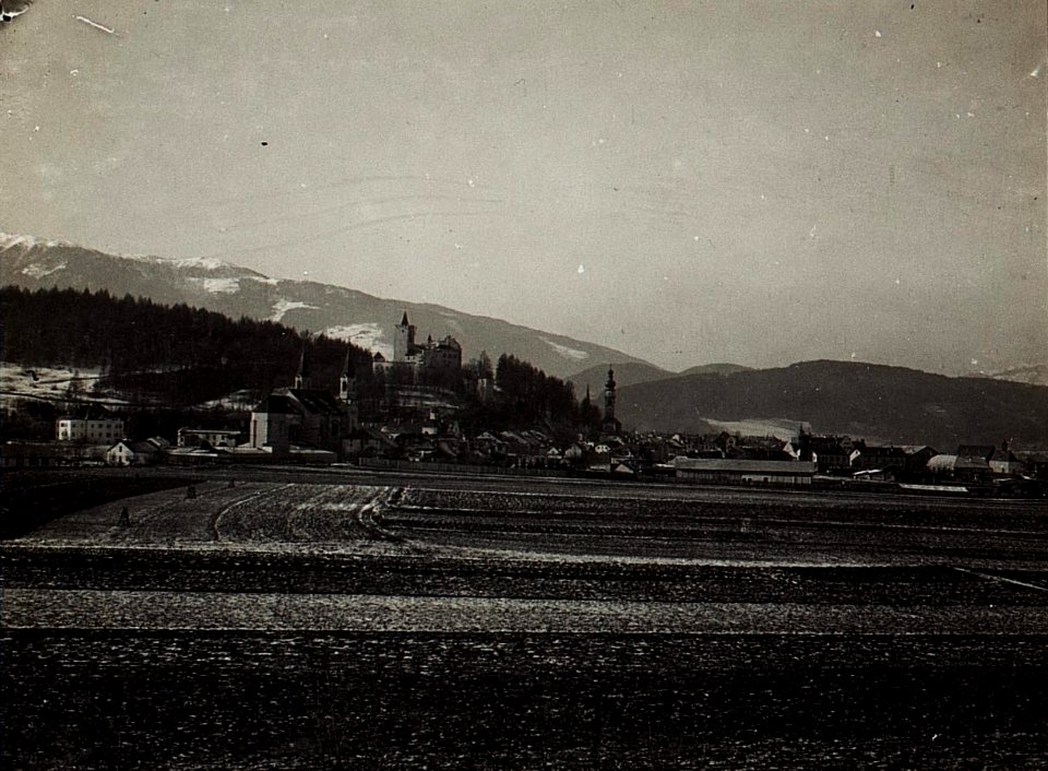 Bruneck, Gesamtansicht. Standort des alten 14. Korpskommandos November 1915 - März 1916. (BildID 15579909)